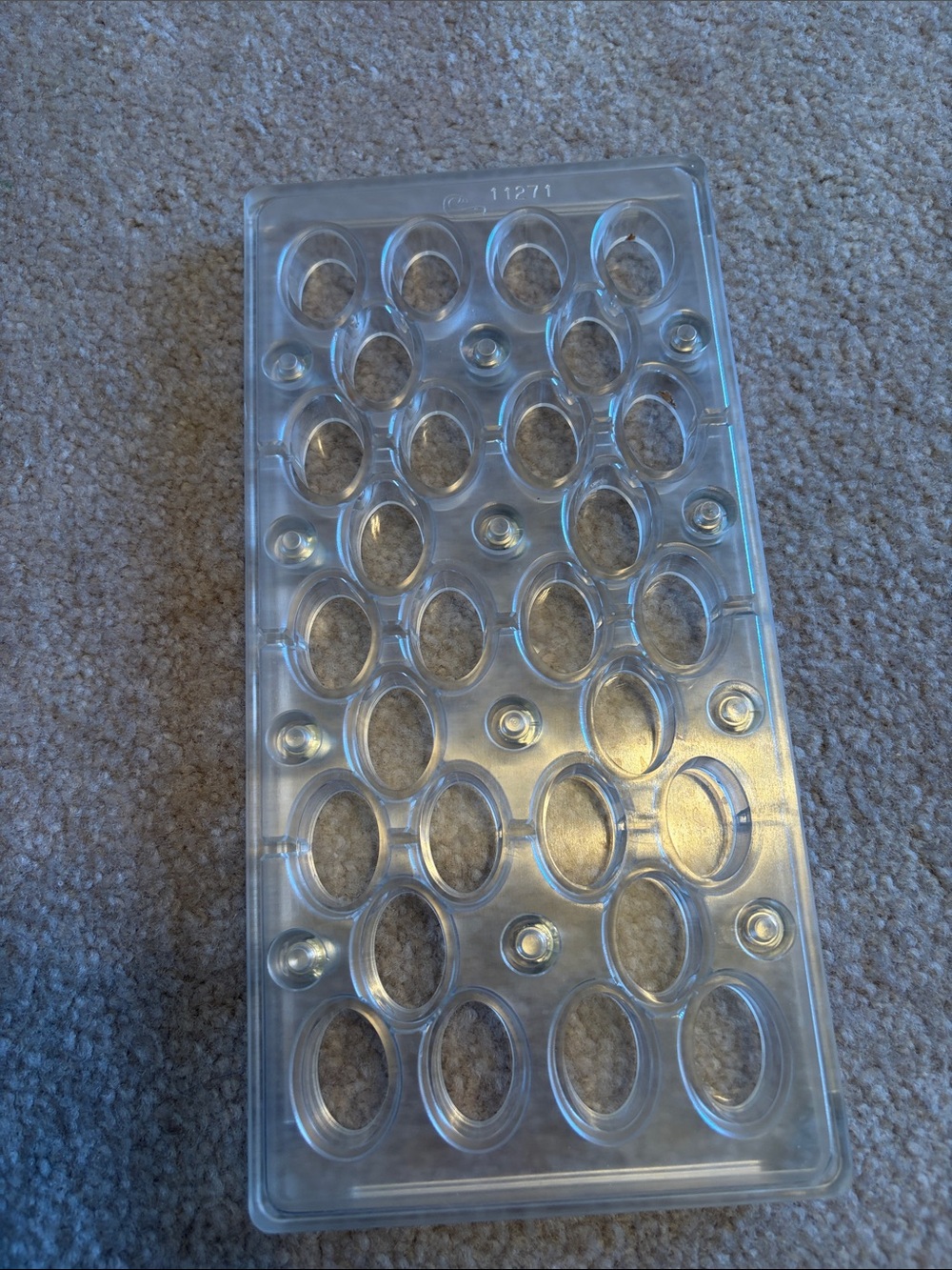 Magnetic transfer sheet truffle mold polycarbonate